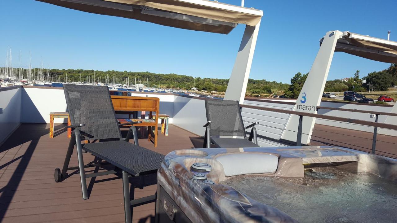 Hotel House Boat - Floating House Sofia Pula Zewnętrze zdjęcie